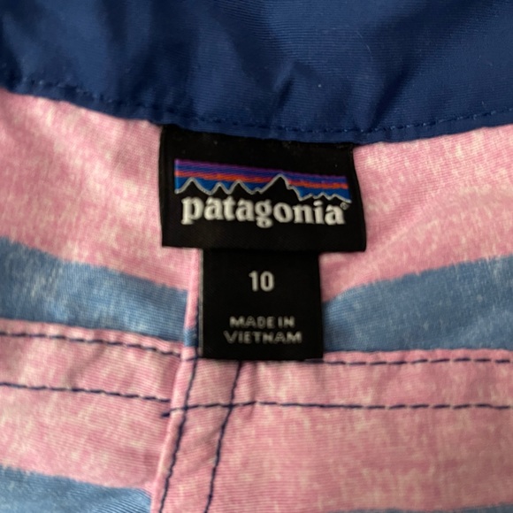 NWOT PATAGONIA 5" Wavefarer Board Shorts Fitz Stripe Pink/Navy Size 10 - Picture 3 of 4